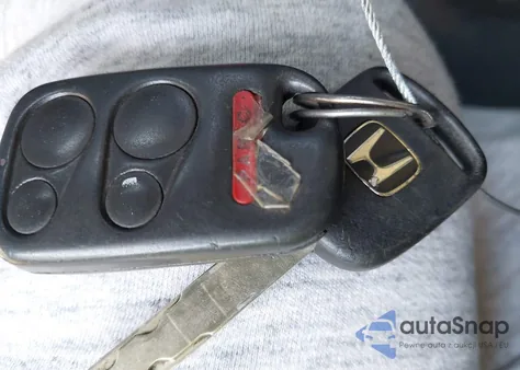 2004 Honda Odyssey Ex from USA, damaged, VIN 5FNRL186X4B133904